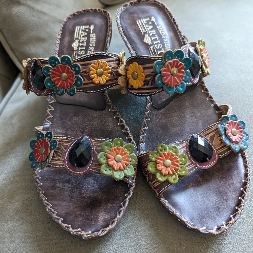 L'Artiste by Spring Step Ambrosia Sandals